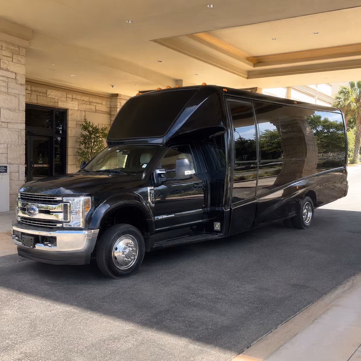 Modesto Winery Tour & Pub Crawl Transportation